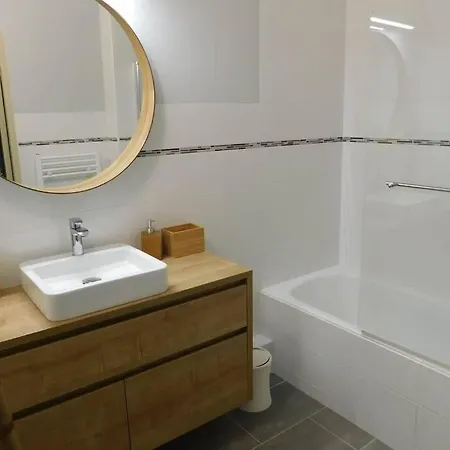 Magnifique Au Calme Avec Piscine Apartment *